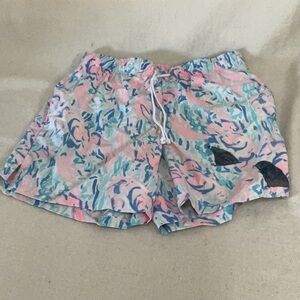 EUC Mens lilly Pulitzer swim trunks